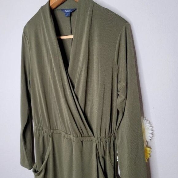 Sabie Midi Dress with Criss Cross Front – Size Large, Trendy Party Look - Picture 4 of 7